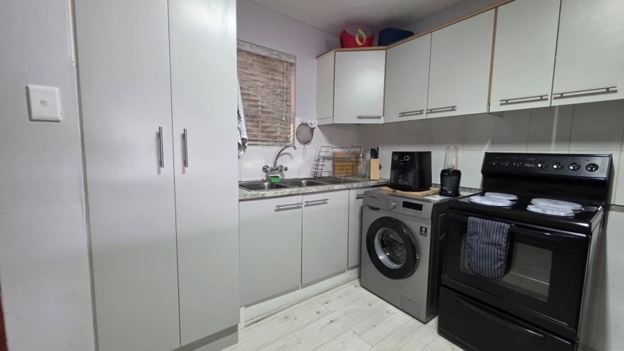 2 Bedroom Property for Sale in Boland Park Western Cape